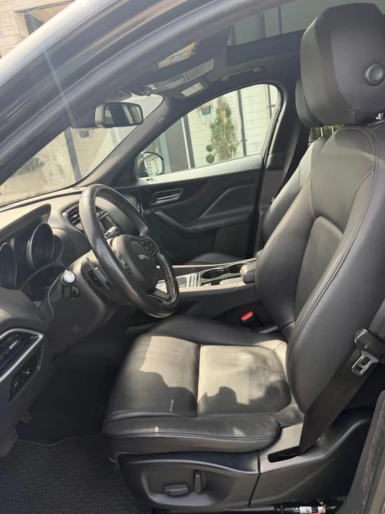 2017 Jaguar F-Pace - Image 8 of 11