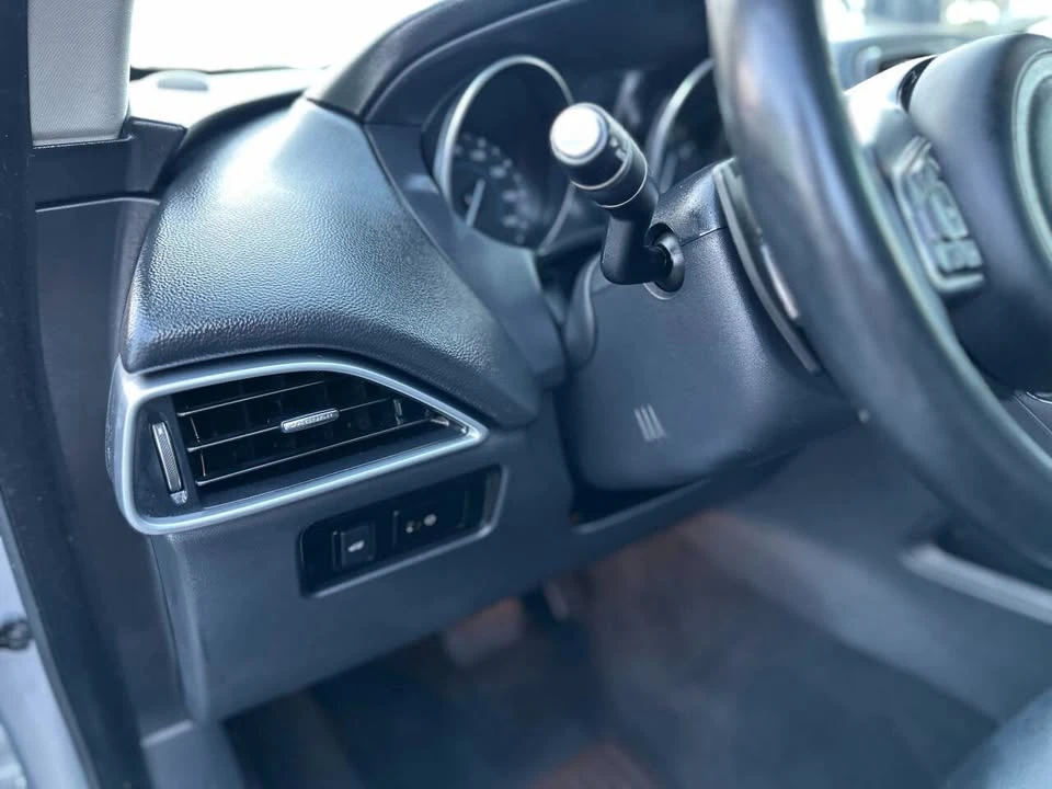 2017 Jaguar F-Pace - Image 12 of 20