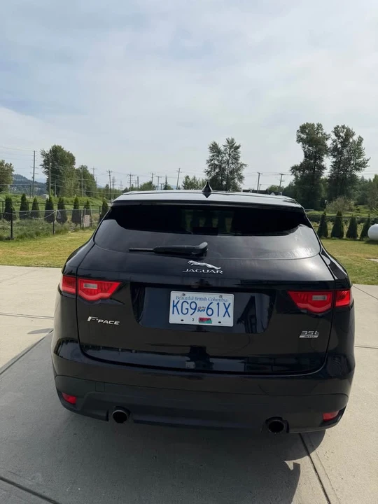 2017 Jaguar F-Pace - Image 3 of 11