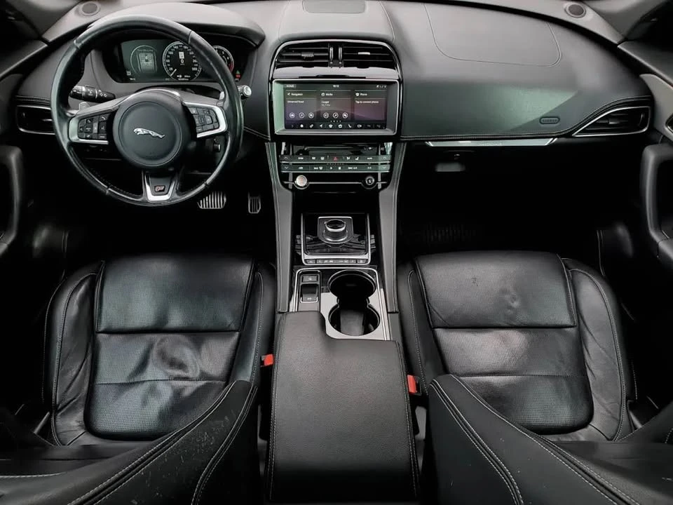 2017 Jaguar F-Pace - Image 8 of 18