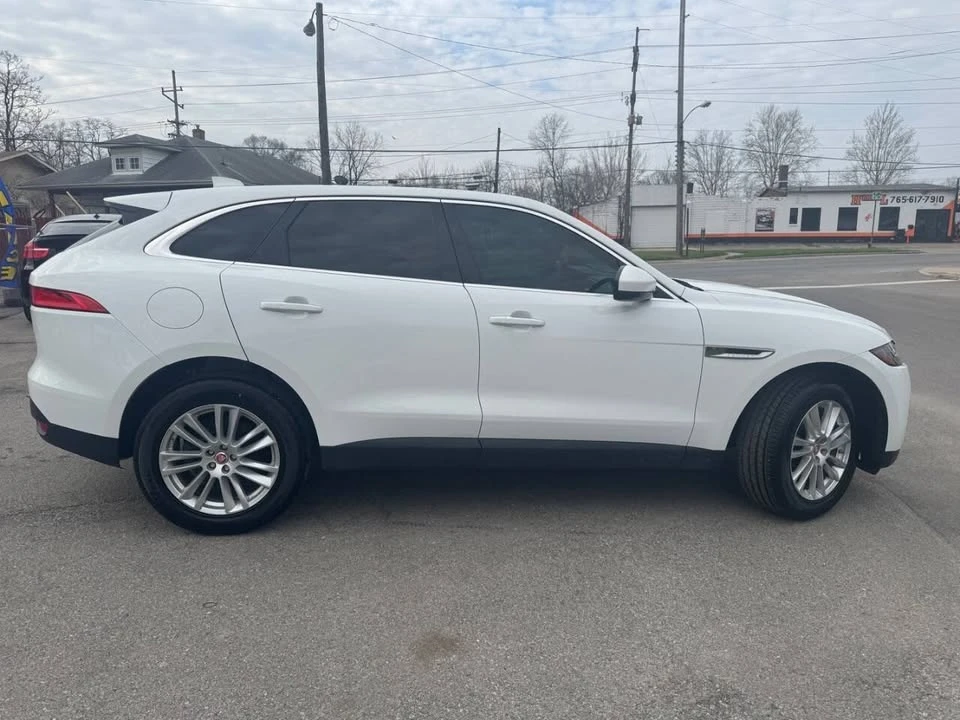 2017 Jaguar F-Pace - Image 8 of 20