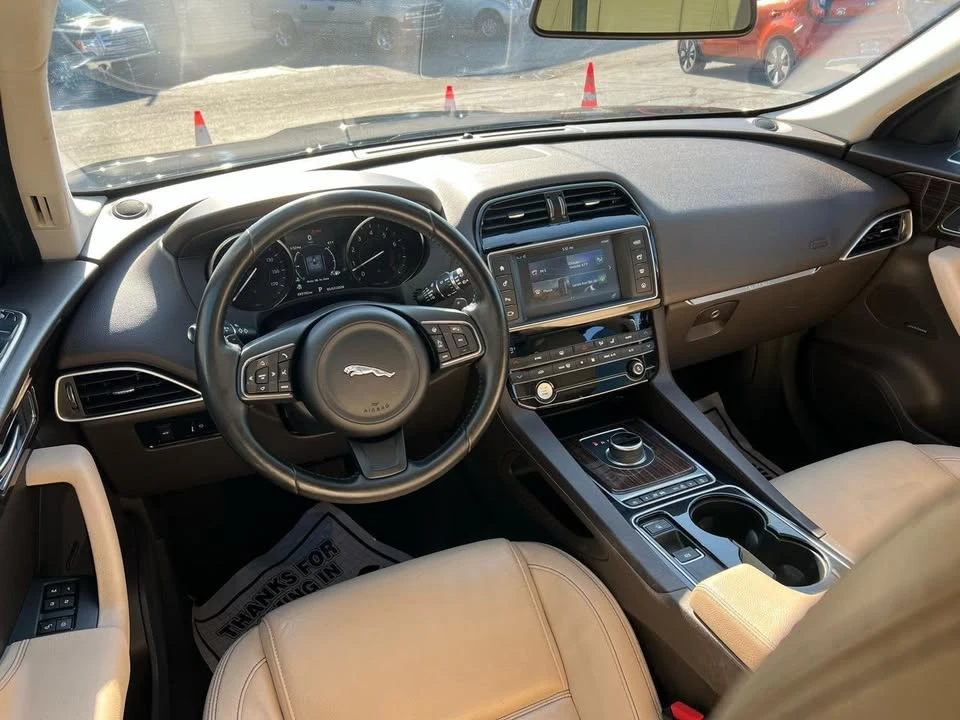 2017 Jaguar F-Pace - Image 13 of 20