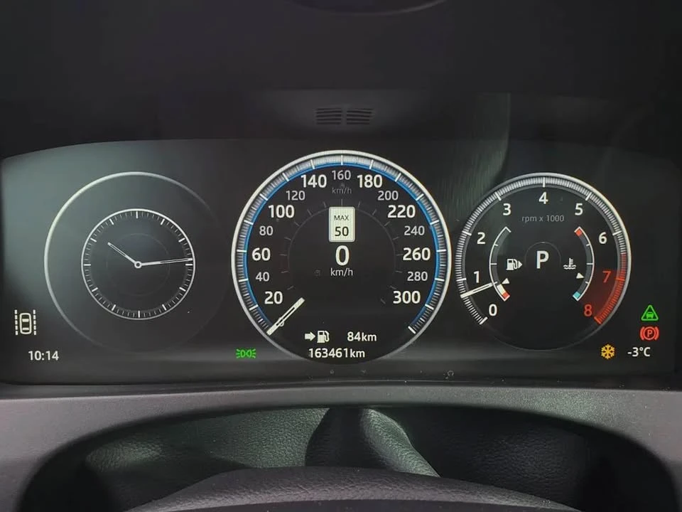 2017 Jaguar F-Pace - Image 11 of 18