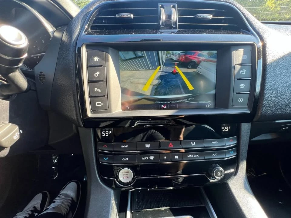 2017 Jaguar F-Pace - Image 15 of 20