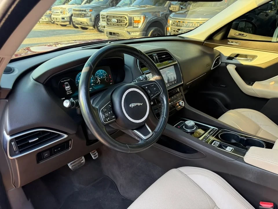 2017 Jaguar F-Pace - Image 12 of 17