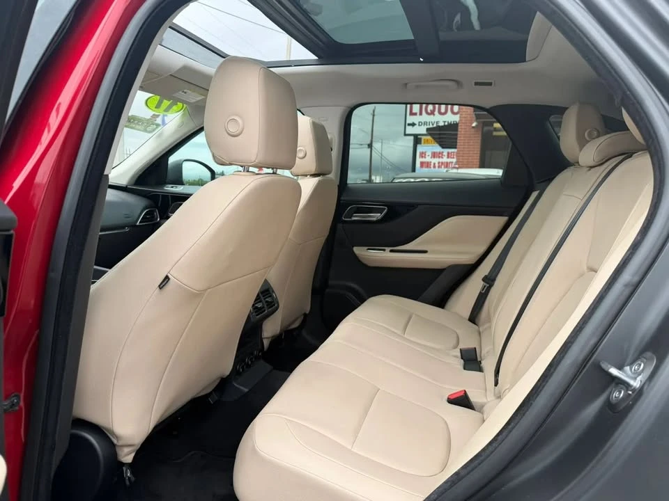 2017 Jaguar F-Pace - Image 14 of 20