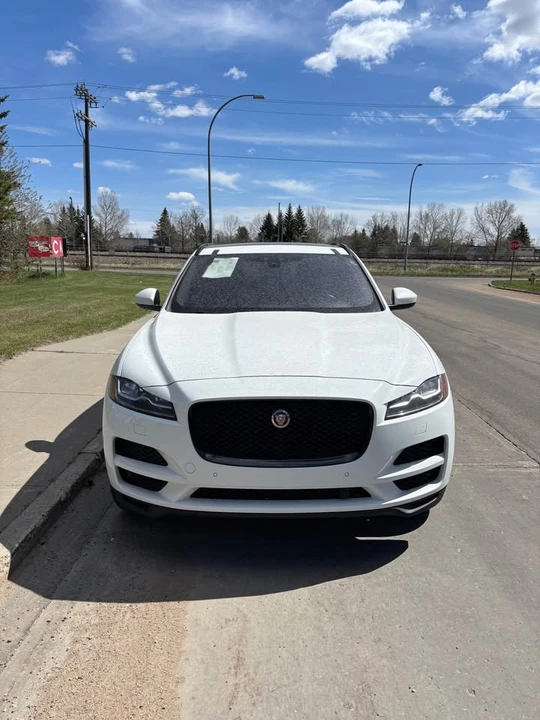 2017 Jaguar F-Pace - Image 3 of 13
