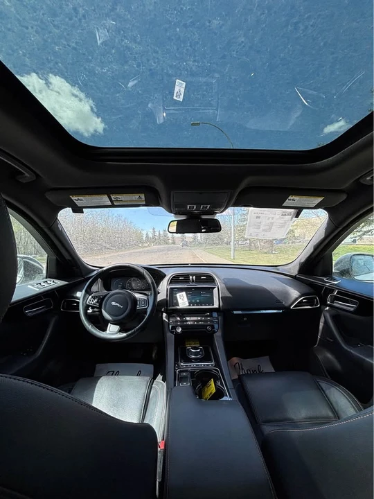 2017 Jaguar F-Pace - Image 12 of 13