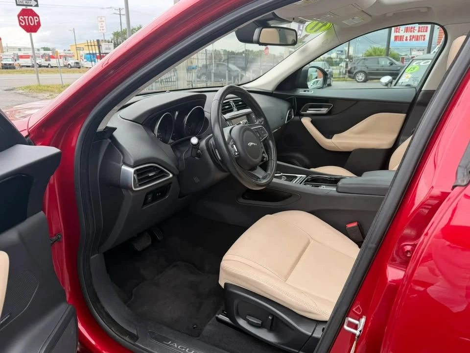 2017 Jaguar F-Pace - Image 8 of 20