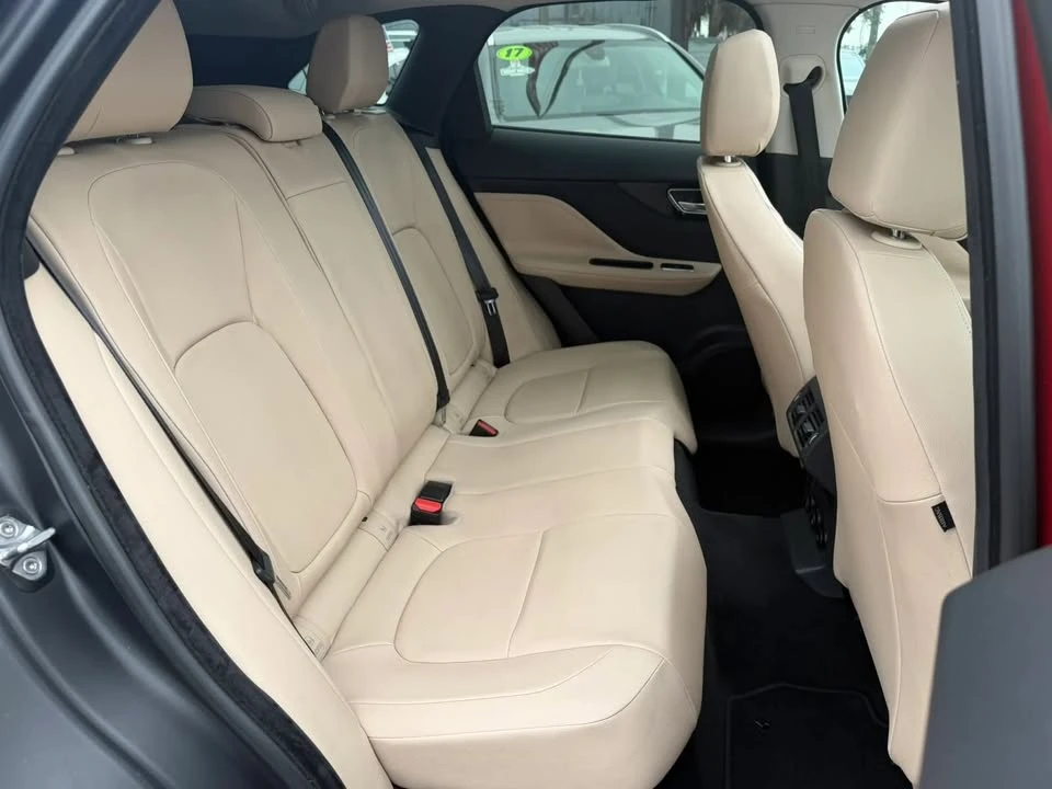 2017 Jaguar F-Pace - Image 13 of 20