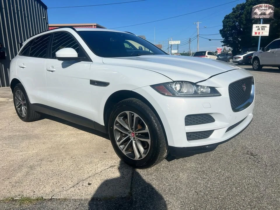 2017 Jaguar F-Pace - Image 3 of 20