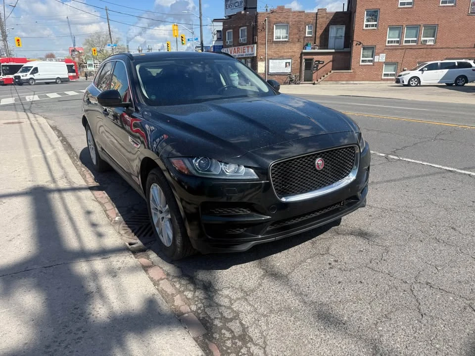 2017 Jaguar F-Pace - Image 3 of 12