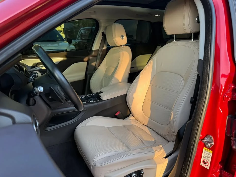 2017 Jaguar F-Pace - Image 13 of 17