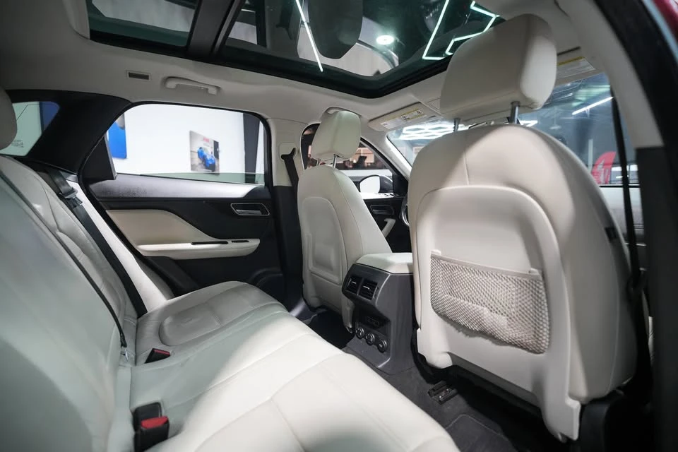 2017 Jaguar F-Pace - Image 18 of 18