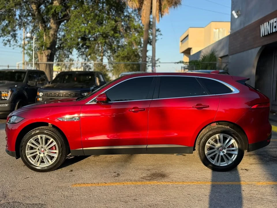 2017 Jaguar F-Pace - Image 6 of 17