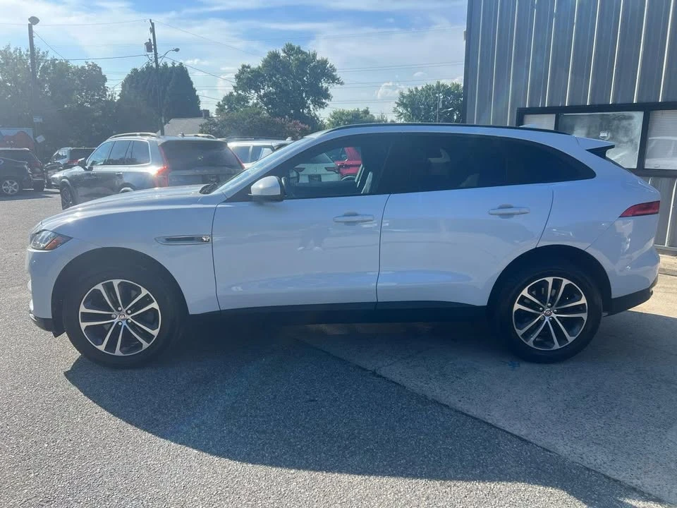2017 Jaguar F-Pace - Image 8 of 20
