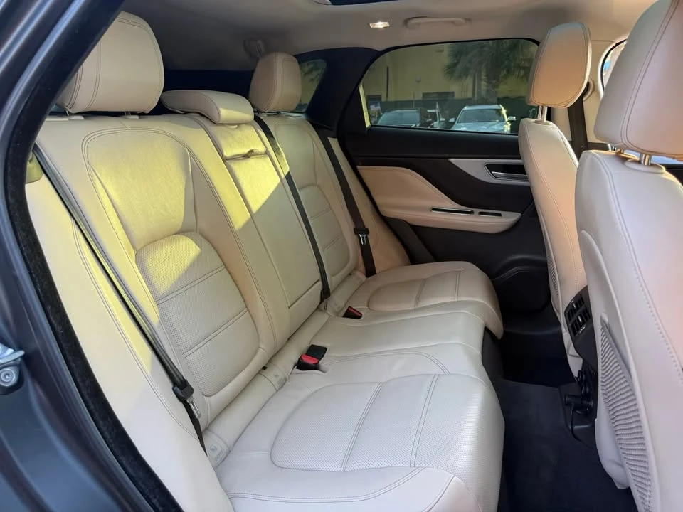 2017 Jaguar F-Pace - Image 15 of 17