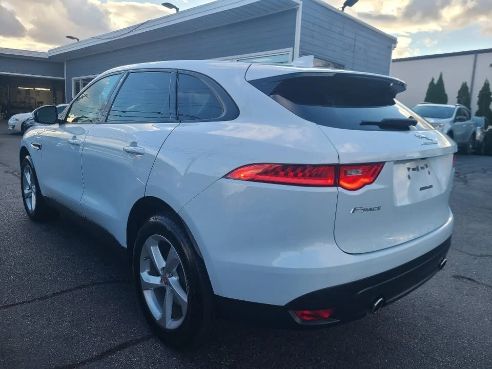 2017 Jaguar F-Pace - Image 5 of 19