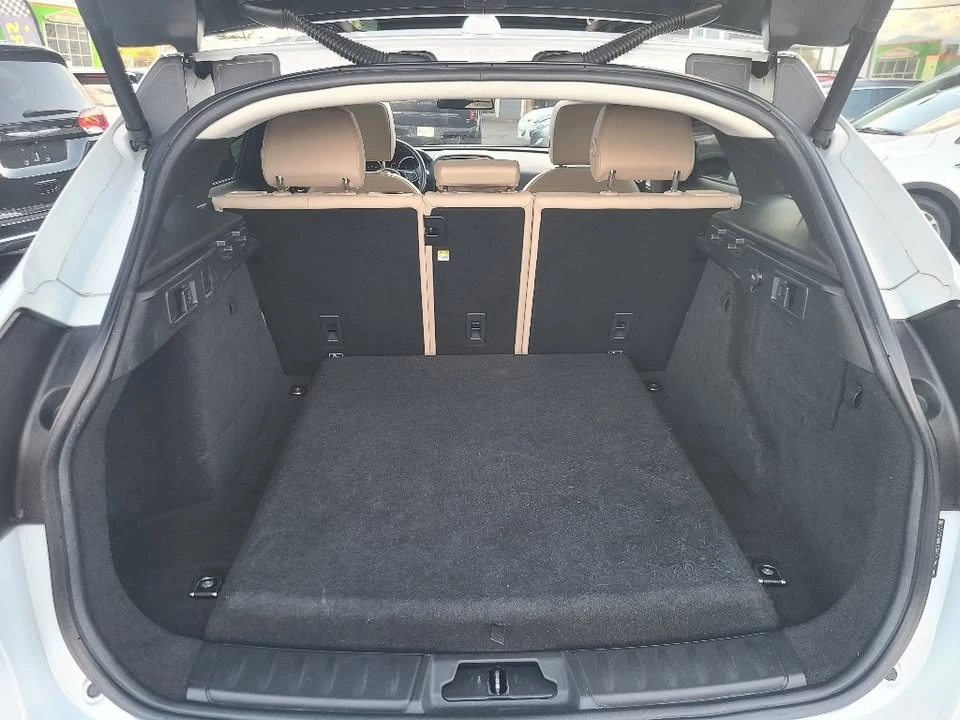2017 Jaguar F-Pace - Image 6 of 19