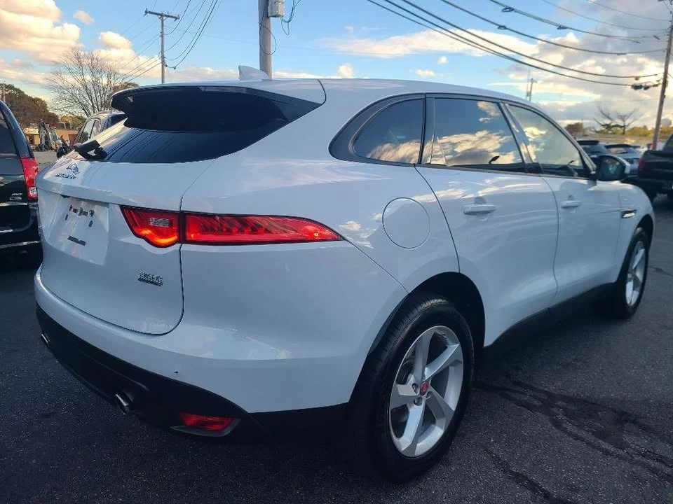 2017 Jaguar F-Pace - Image 14 of 19