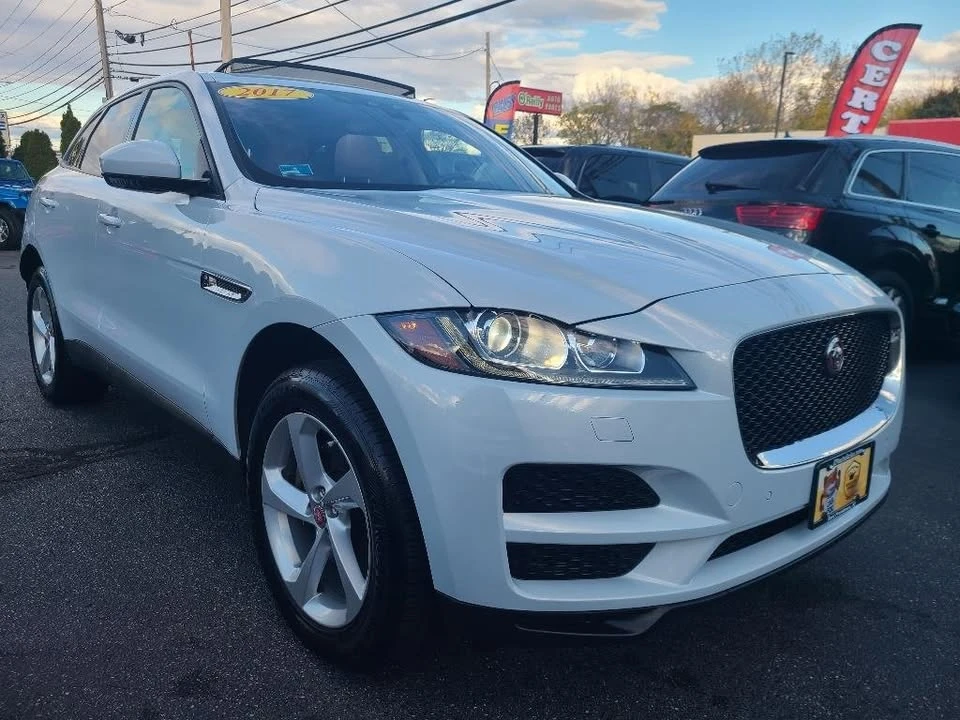 2017 Jaguar F-Pace - Image 12 of 19