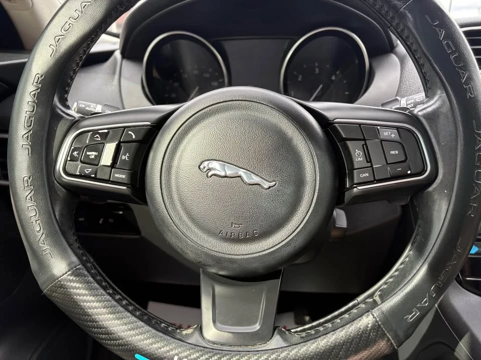 2017 Jaguar F-Pace - Image 14 of 20