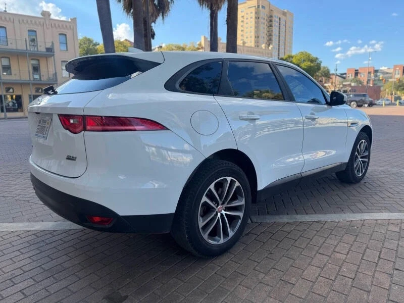2017 Jaguar F-Pace - Image 3 of 8