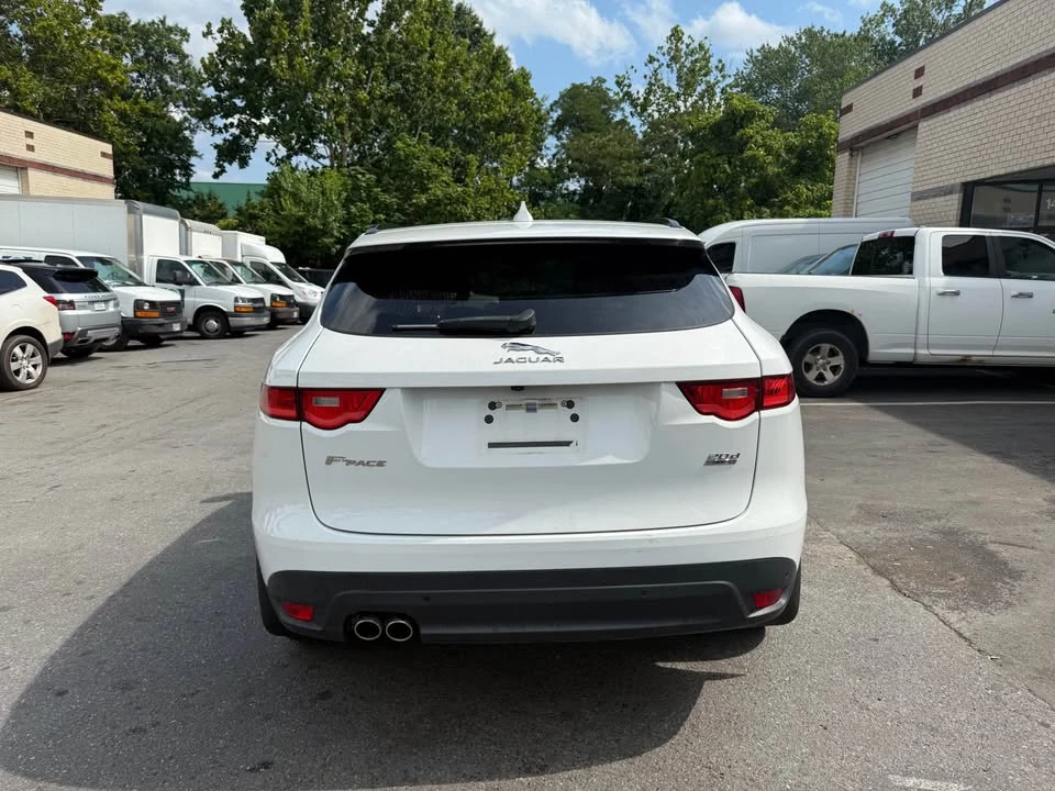 2017 Jaguar F-Pace - Image 3 of 9
