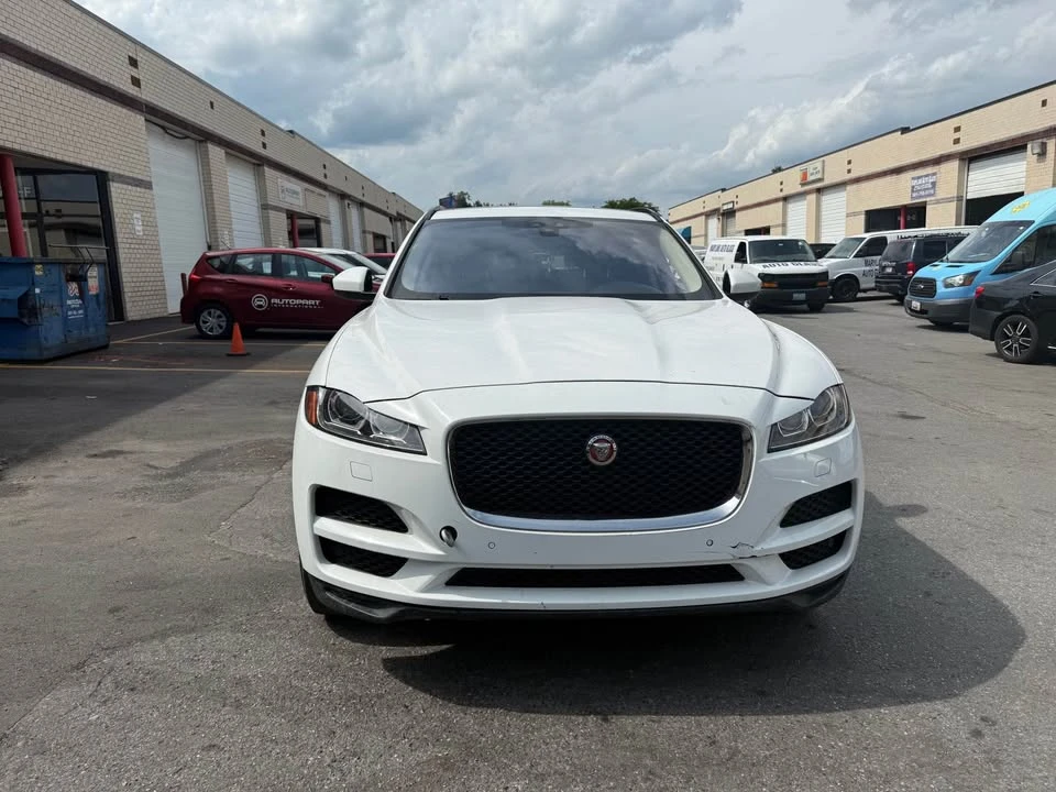 2017 Jaguar F-Pace - Image 2 of 9