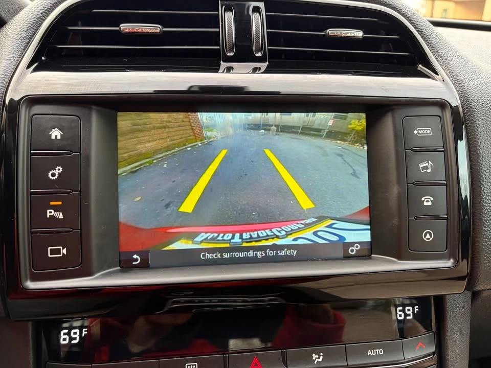 2017 Jaguar F-Pace - Image 14 of 19