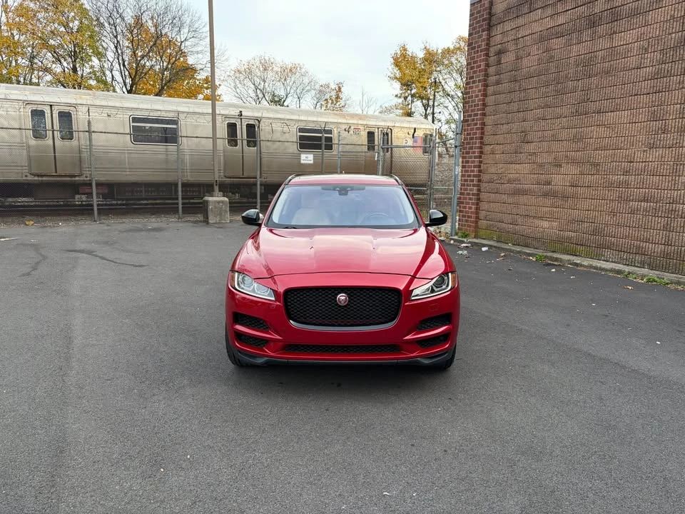 2017 Jaguar F-Pace - Image 3 of 19