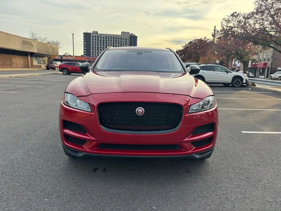 2017 Jaguar F-Pace - Image 2 of 19