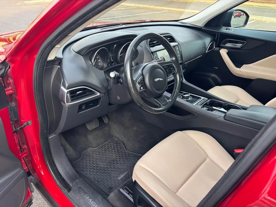 2017 Jaguar F-Pace - Image 12 of 19