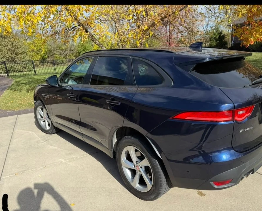 2017 Jaguar F-Pace - Image 6 of 18