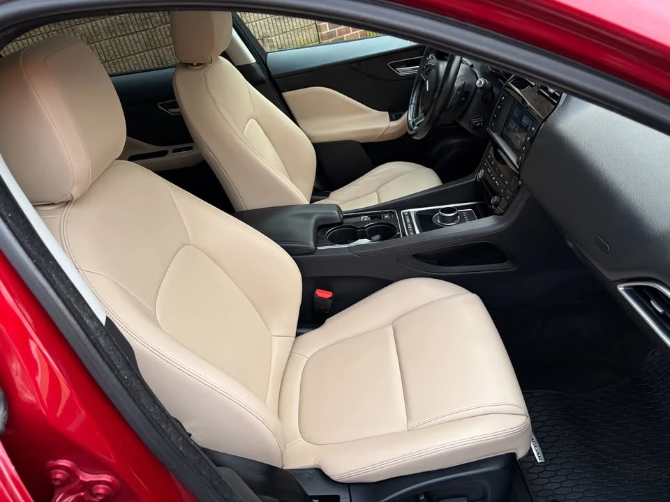 2017 Jaguar F-Pace - Image 17 of 19