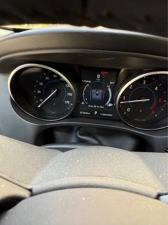 2017 Jaguar F-Pace - Image 15 of 18