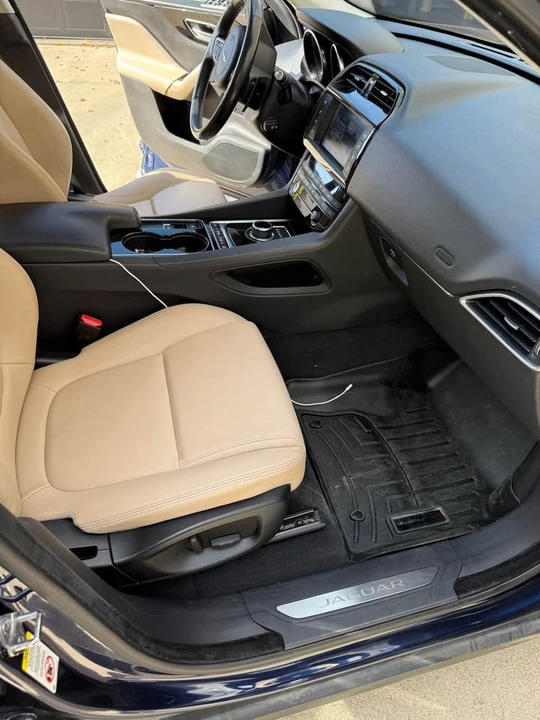 2017 Jaguar F-Pace - Image 12 of 18