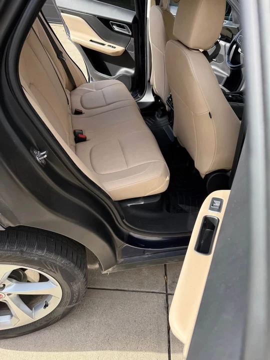 2017 Jaguar F-Pace - Image 11 of 18