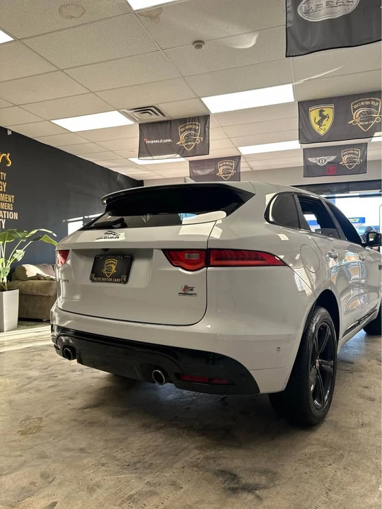 2017 Jaguar F-Pace - Image 8 of 8