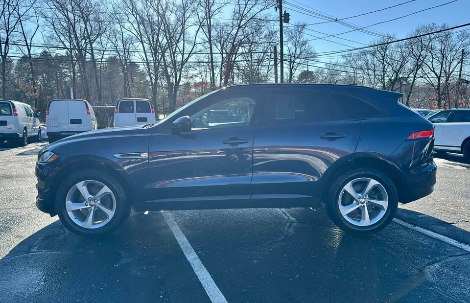 2017 Jaguar F-Pace - Image 11 of 20