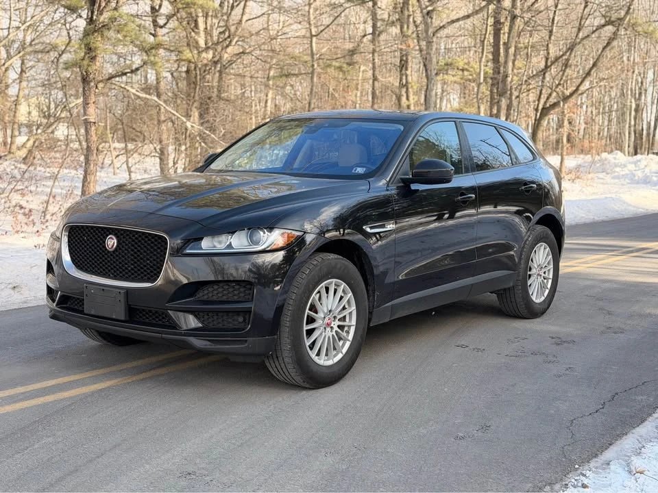 2017 Jaguar F-Pace - Image 2 of 17