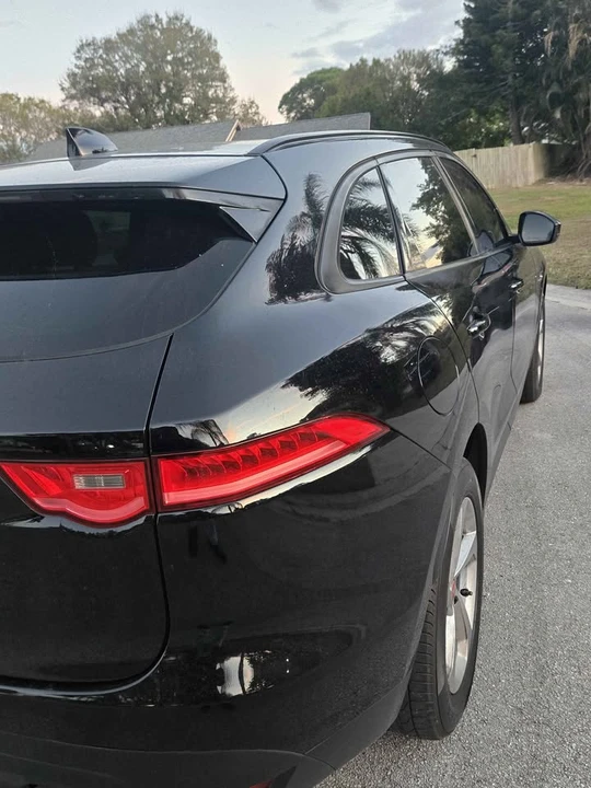 2017 Jaguar F-Pace - Image 2 of 11