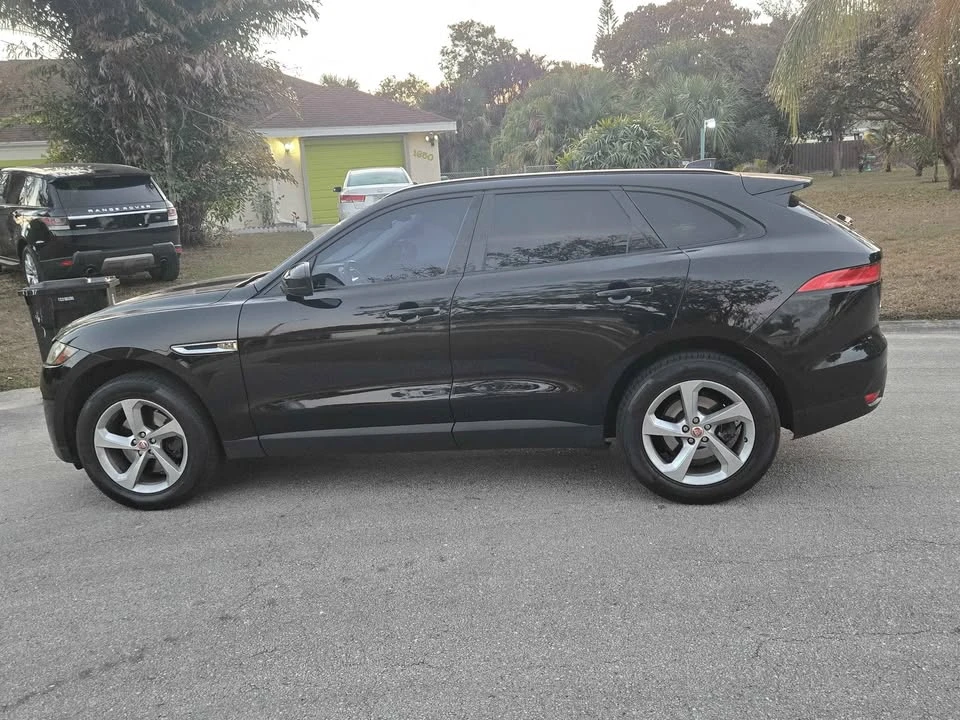 2017 Jaguar F-Pace - Image 3 of 11