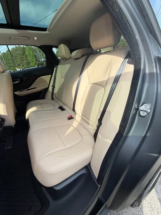 2017 Jaguar F-Pace - Image 19 of 20