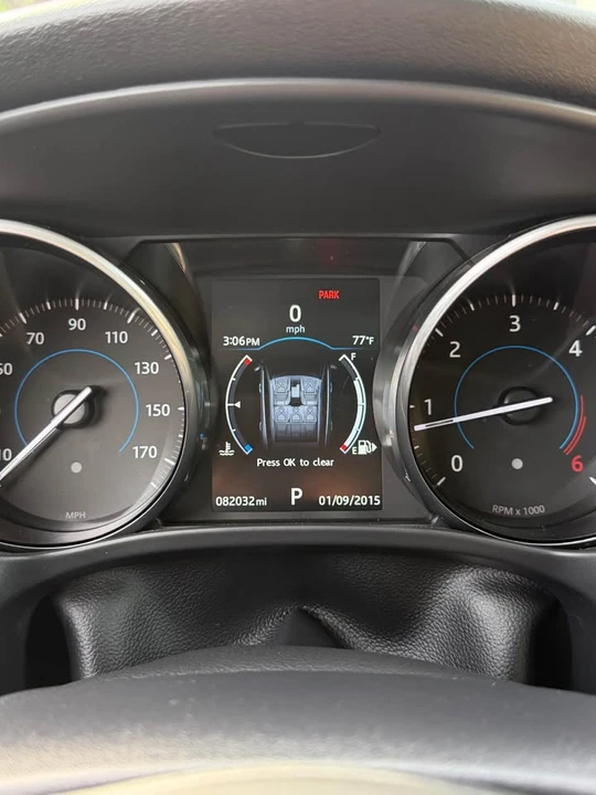 2017 Jaguar F-Pace - Image 12 of 20