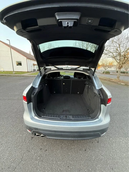 2017 Jaguar F-Pace - Image 13 of 17