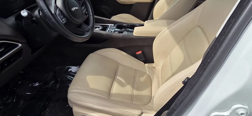 2017 Jaguar F-Pace - Image 8 of 13