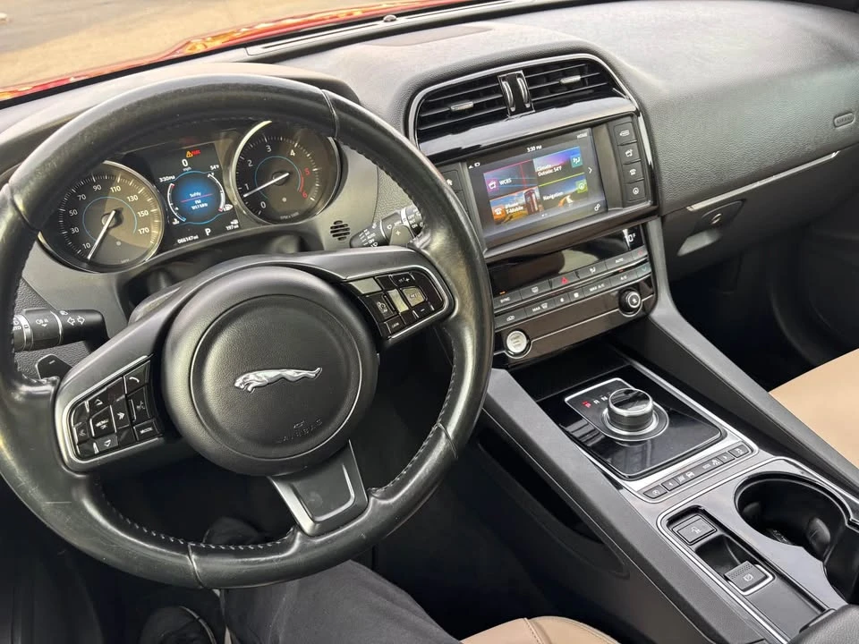 2017 Jaguar F-Pace - Image 16 of 20
