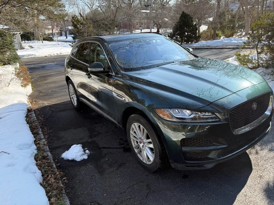 2017 Jaguar F-Pace - Image 3 of 13