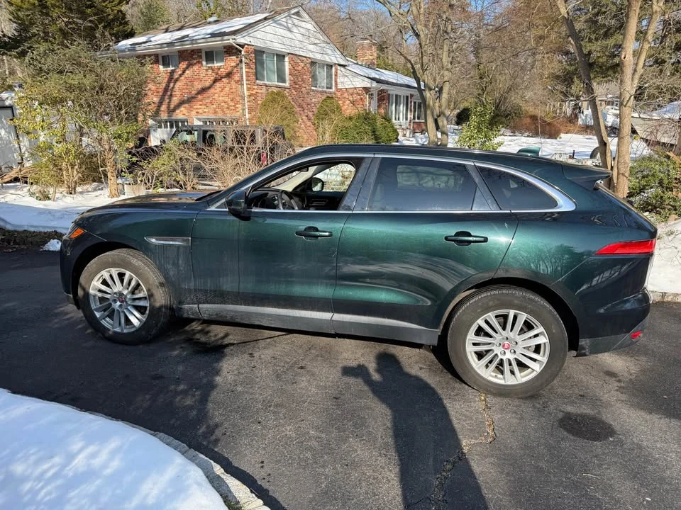 2017 Jaguar F-Pace - Image 7 of 13